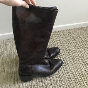 Banana Republic boots size 8.5 brown leather